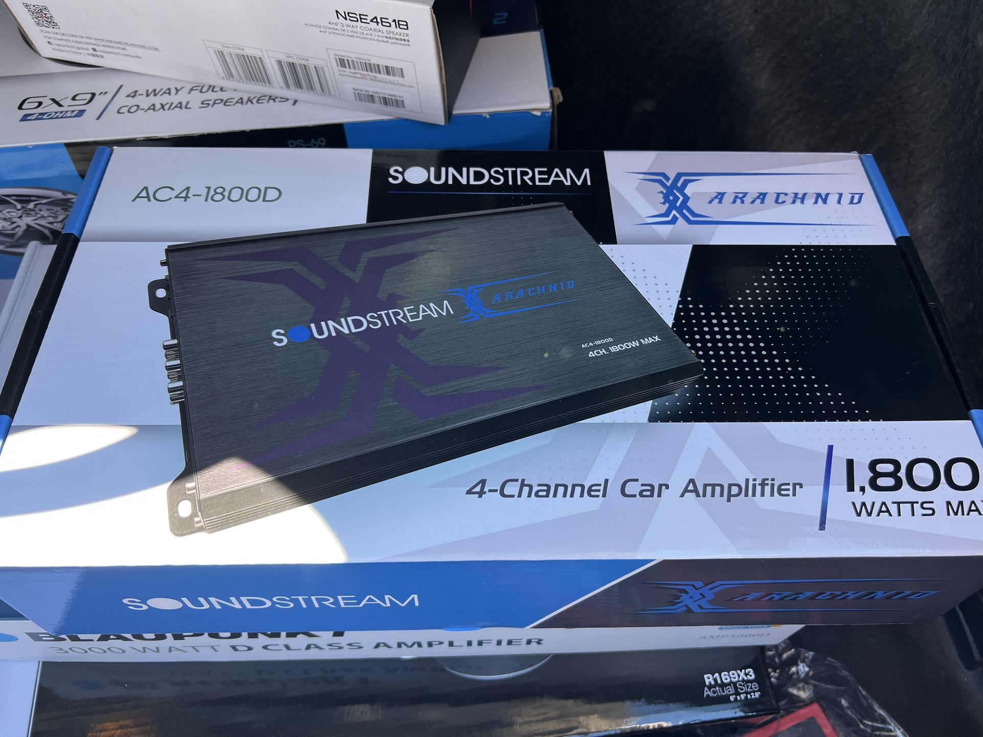 Soundstream 1800 Watt 4 Channel Amp