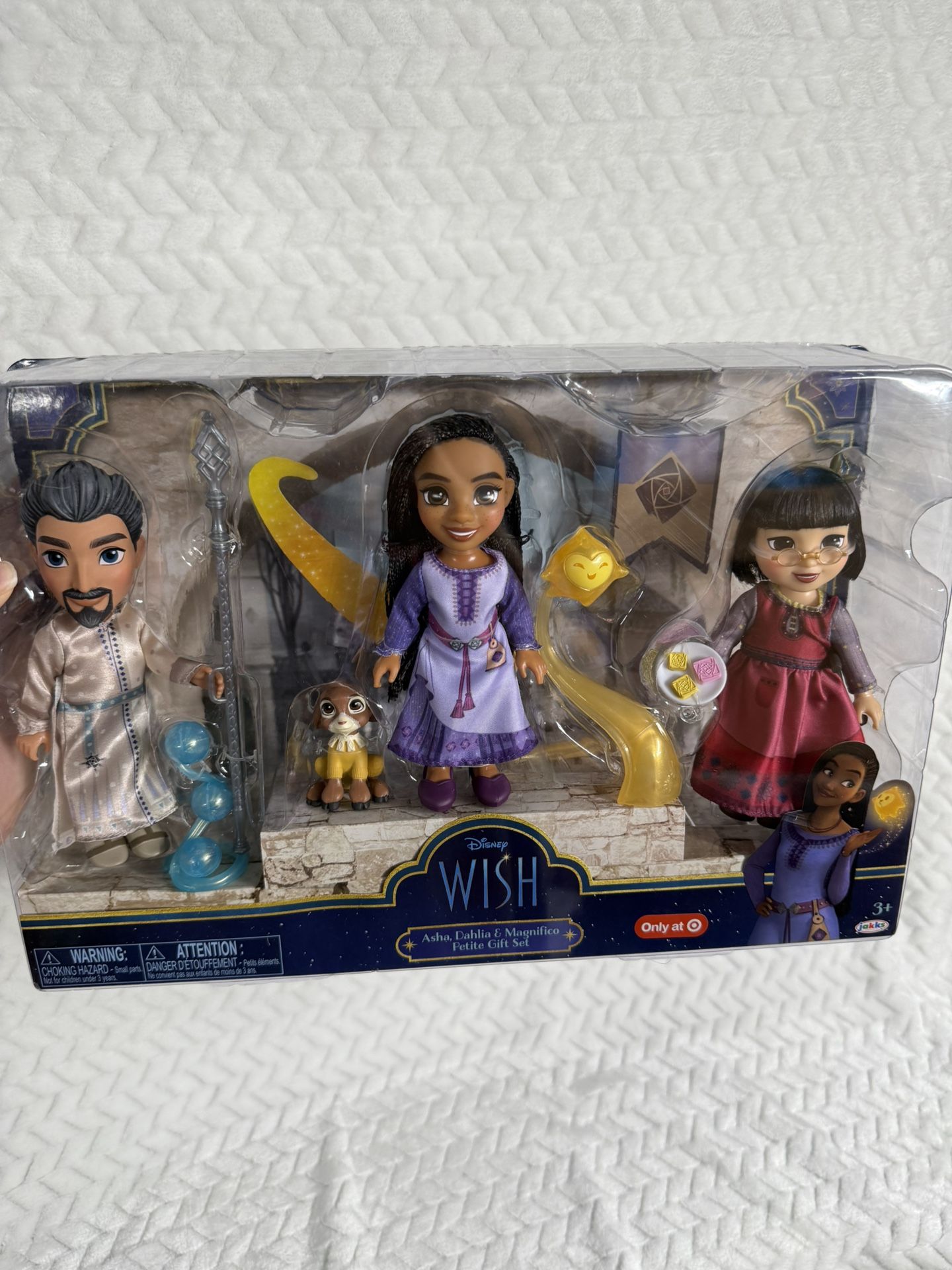 Disney Wish Asha Dahlia & Magnifico Exclusive Petite Doll Gift Set