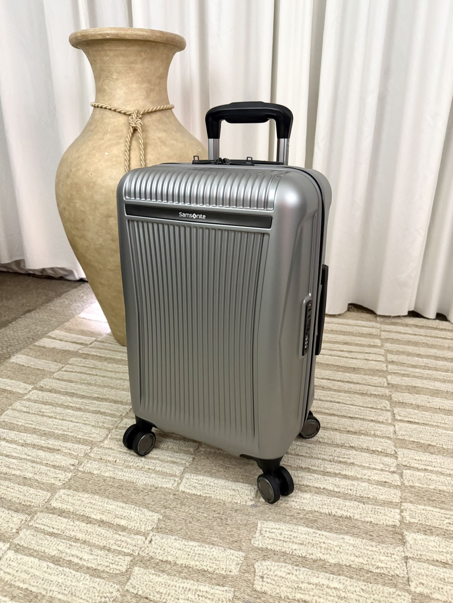 Samsonite Hardside Carry on Suitcase