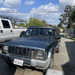 1999 Jeep Cherokee