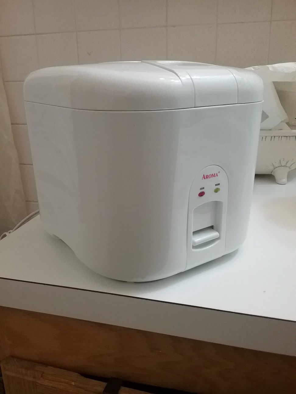 Imusa Rice Cooker- 5 Cup for Sale in Philadelphia, PA - OfferUp