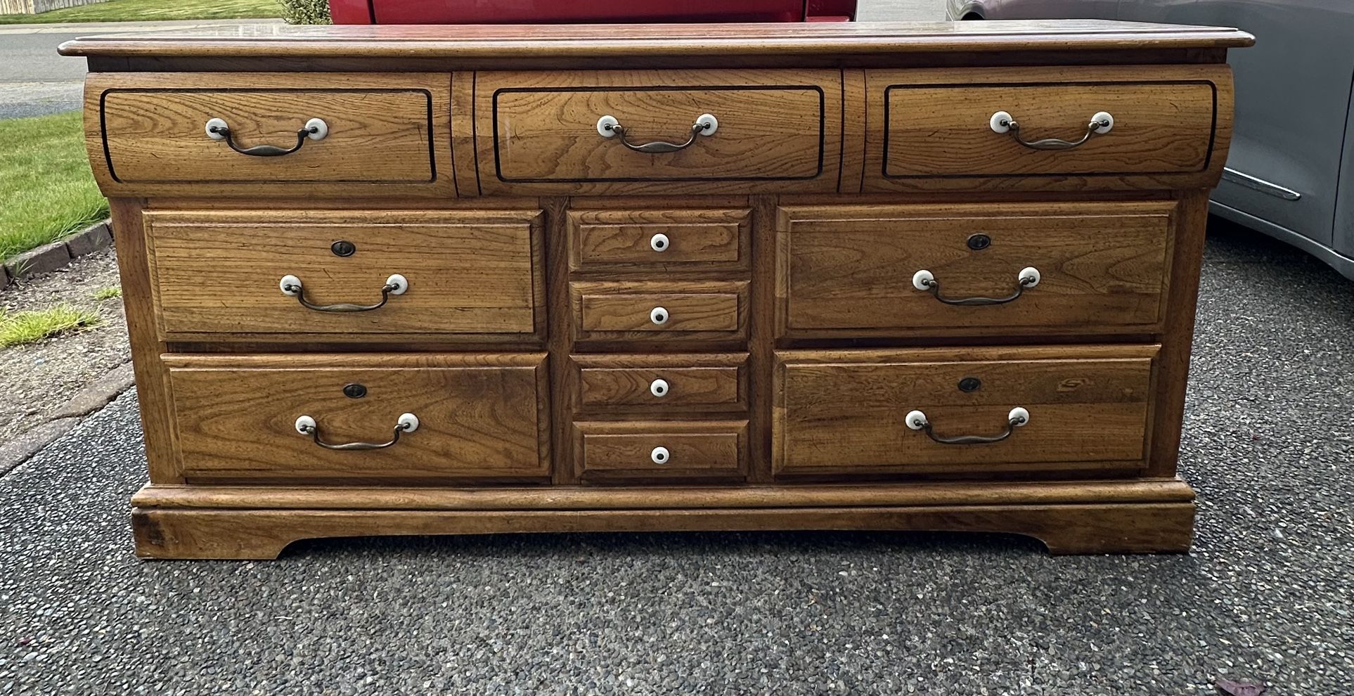 Dresser