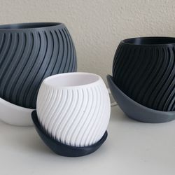 Brand New 3pc  3D Plastic Flower Pots 