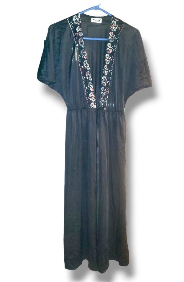 Alan R Nightgown Black Silky