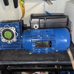 AOKMAN Drive Motor & Worm Gear Reducer – ¾ HP, 120V, 1730 RPM