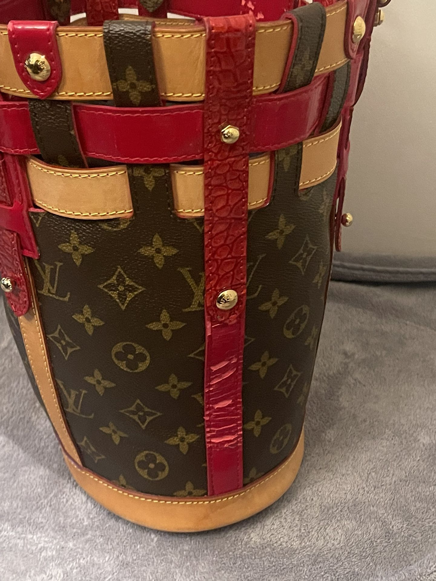 Louis Vuitton Monogram Rubis Neo Bucket Bag