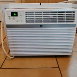  Air Conditioner 10,100 BTU 