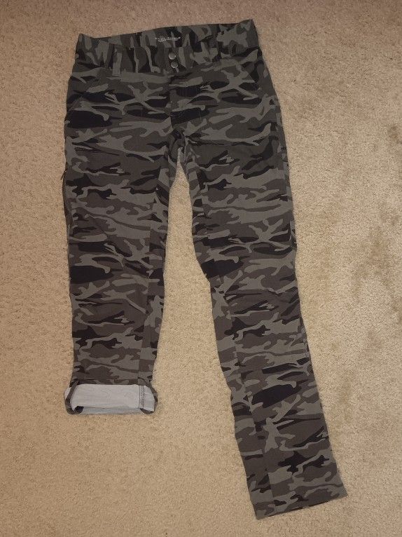 Columbia Omni-Shield Advanced Repellency Convertible Outdoor Green Camo Hiking Pants Wo.4