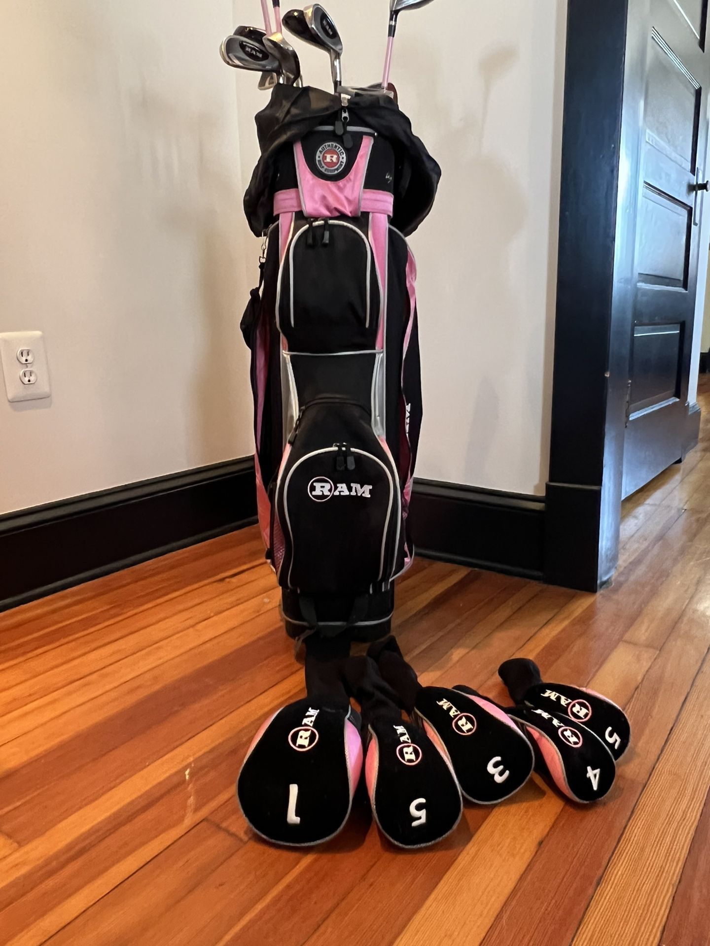 Lady’s RAM Golf Clubs With 