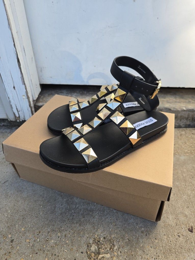 Steve Madden Daft Studded Sandal