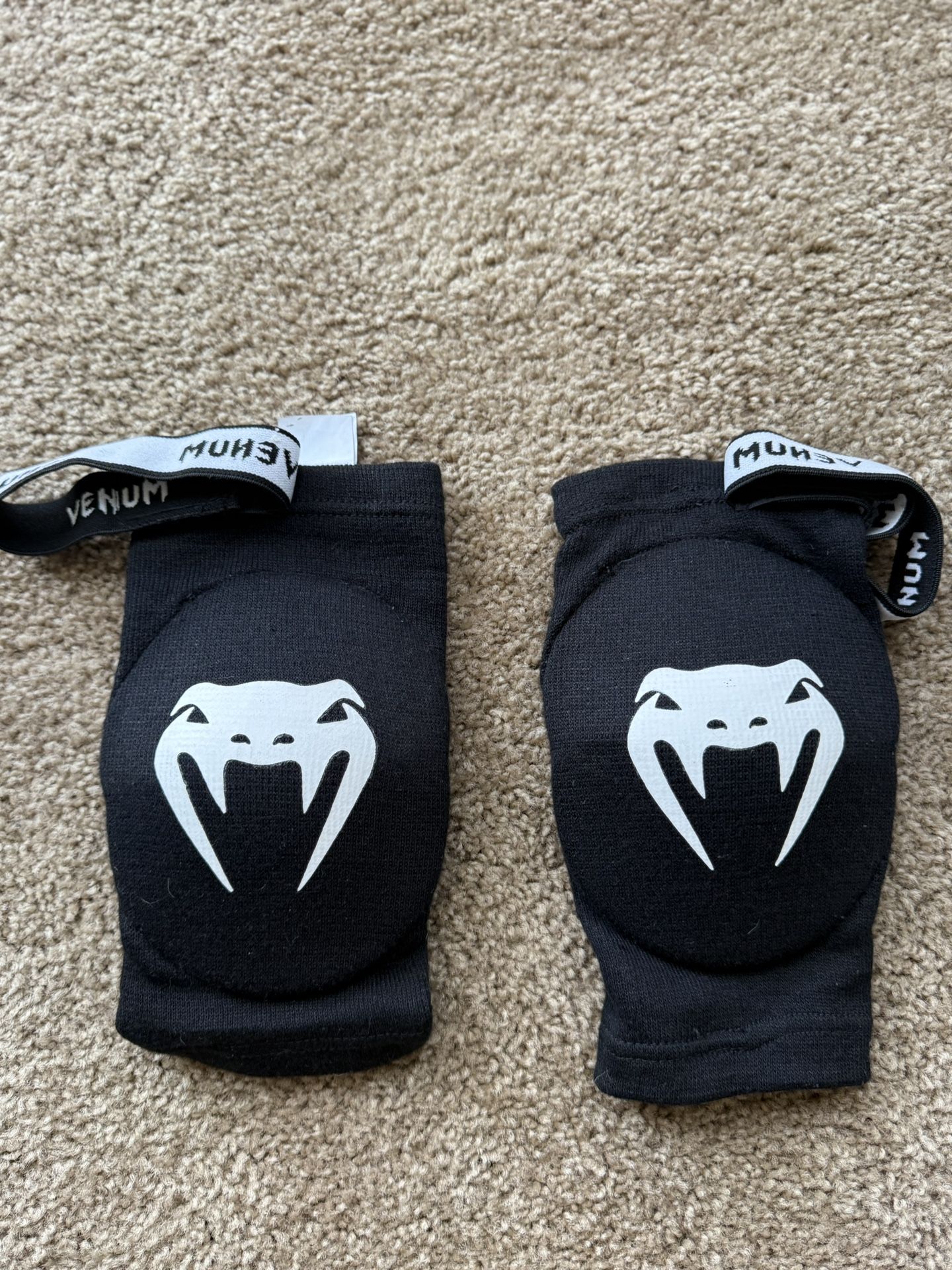 Venum Elbow Guards MMA