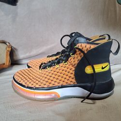 Nike Basketball Shoes Size 8
