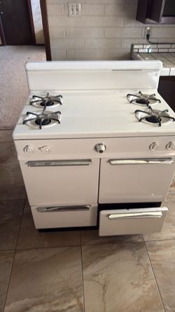 Gas stove antic
