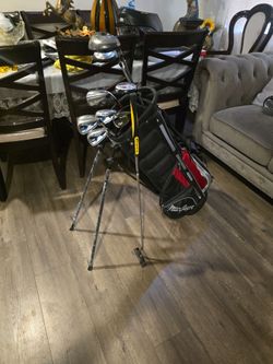 GOLF CLUBS WITH GOLF STANDBAG (10 CLUBS SET)