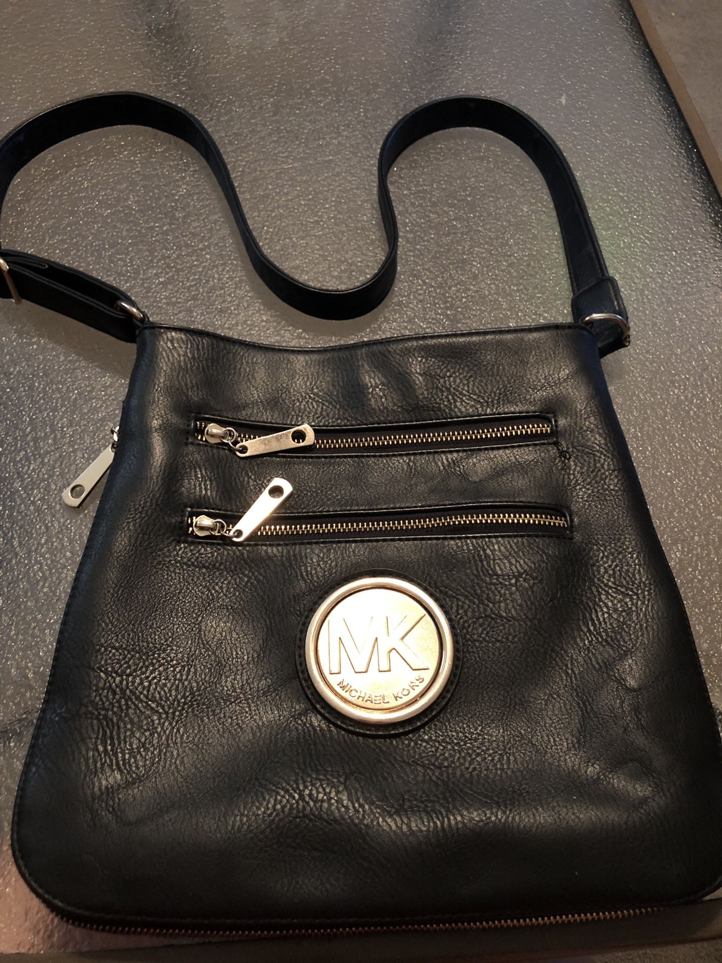 MK crossbag