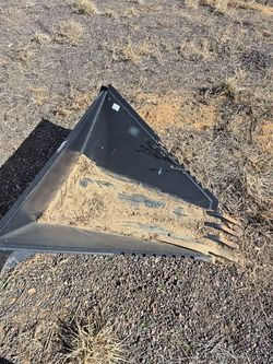 Skid steer attachment