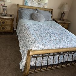 5pc  Queen Bedroom Set