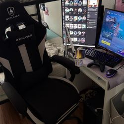 Selling While Pc Set Up Asking 750