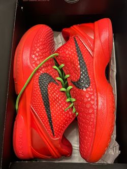 Grinch Kobe’s size 13