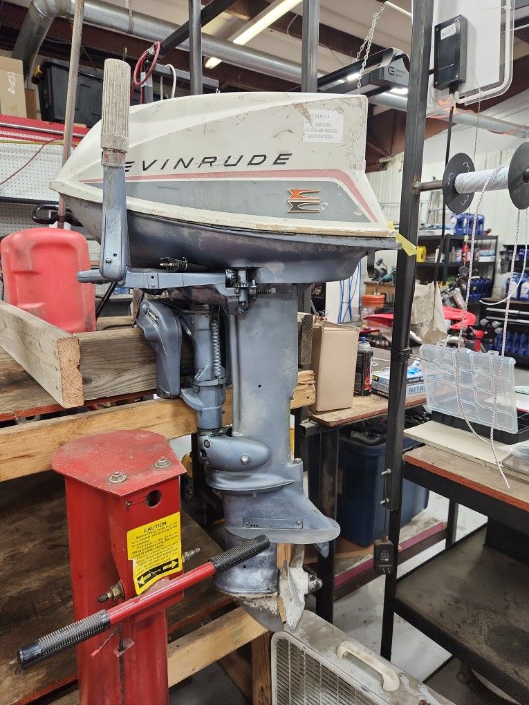 18HP Johnson Evinrude Boat Motor
