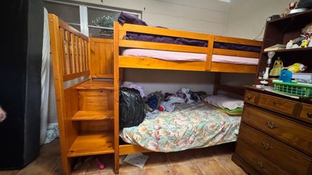 Bunk bed