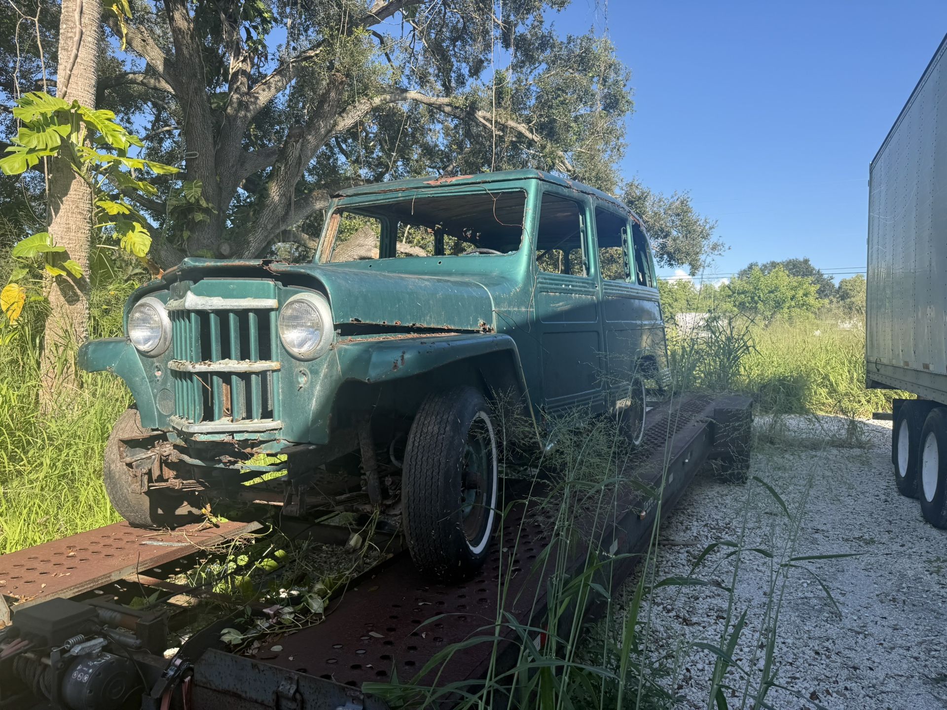 1960 Willys-Overland Dauphine