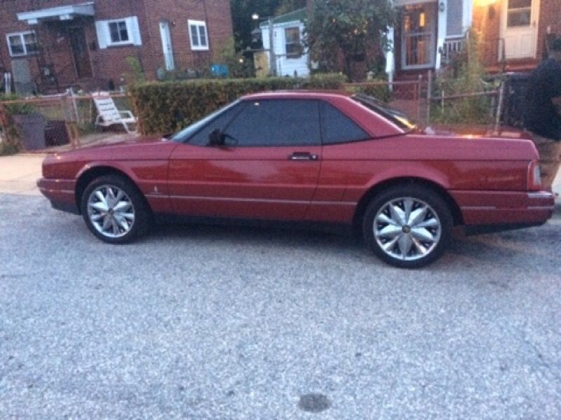 89 Cadillac Allante Hardtop / Convertible