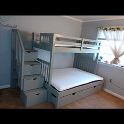 Twin Over Double Bunk Bed 
