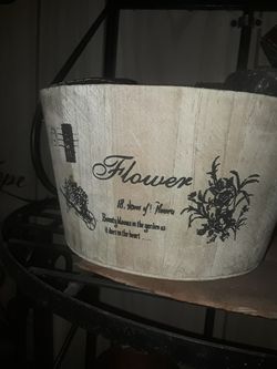 Wooden flower pot
