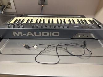 M-Audio Oxygen 49 USB MIDI Keyboard Controller
