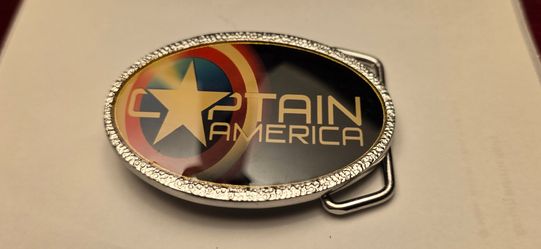 Captain America belt buckle like new SHIPPING AVAILABLE