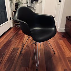 Black Plastic Eames Shell Style Chair