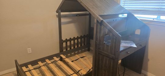 Moving sale