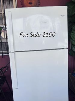 Whirlpool Top-Freezer Refrigerator