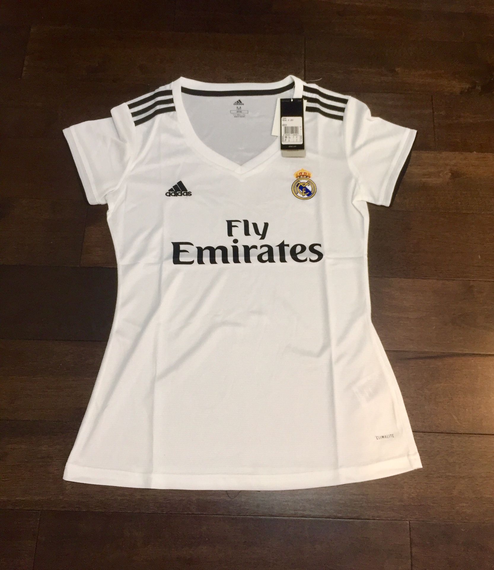 New Real Madrid 18/19 WOMEN’s home jersey size M