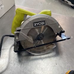 Ryobi Saw