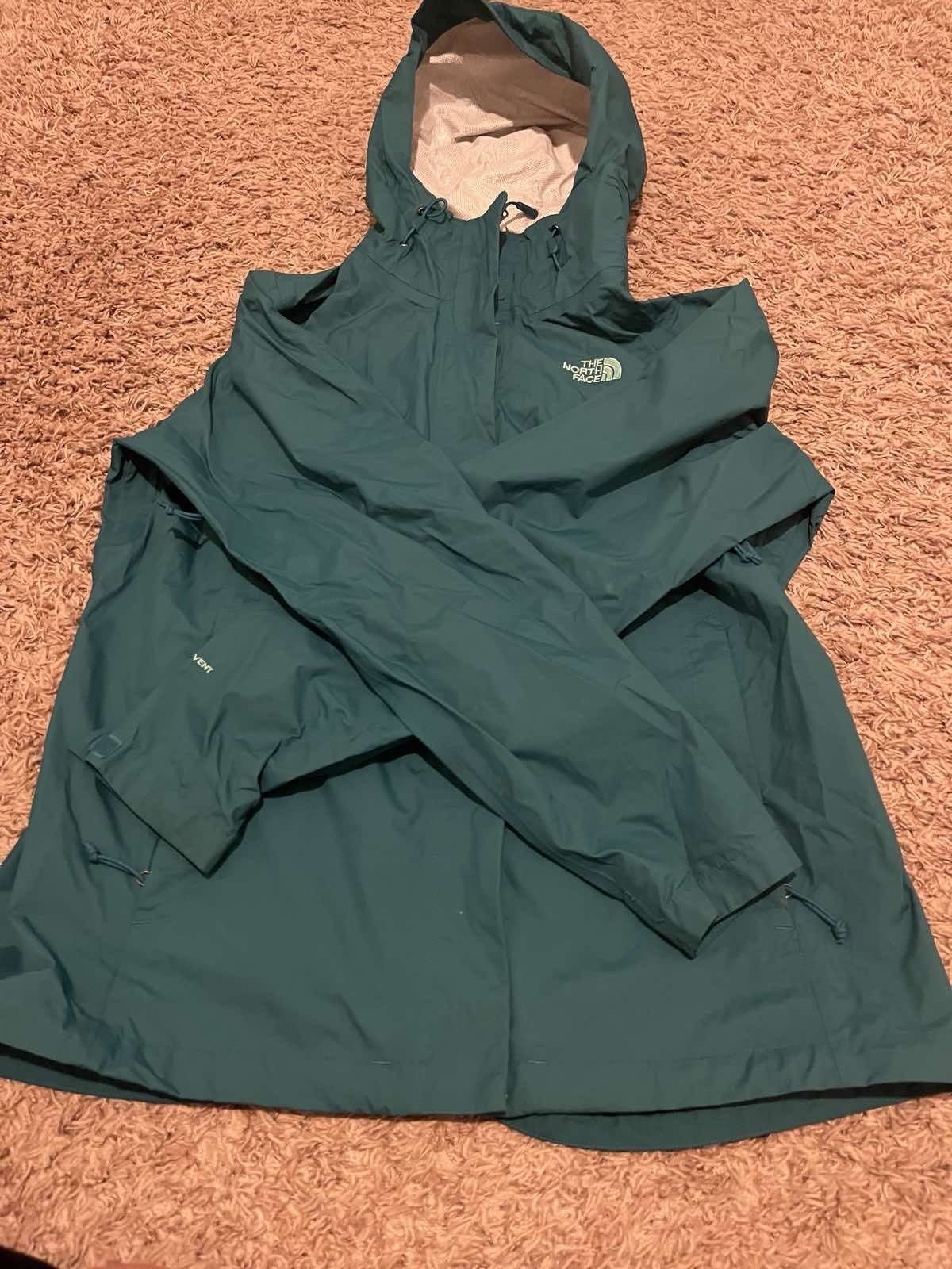The North face Rain Women’s Jacket Size L