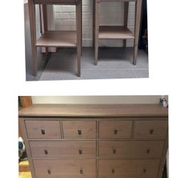 Beautiful Dresser And 2 Nightstands 