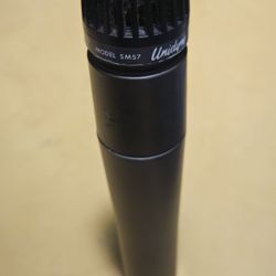 Vintage Shure Brothers SM57 Unidyne III Dynamic Microphone for