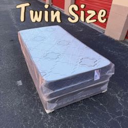 New Twin Size Mattress And Box Spring Set // We Offer  🚚