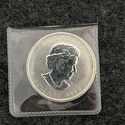 2012 Maple  🍁 $5 1oz Of Silver 
