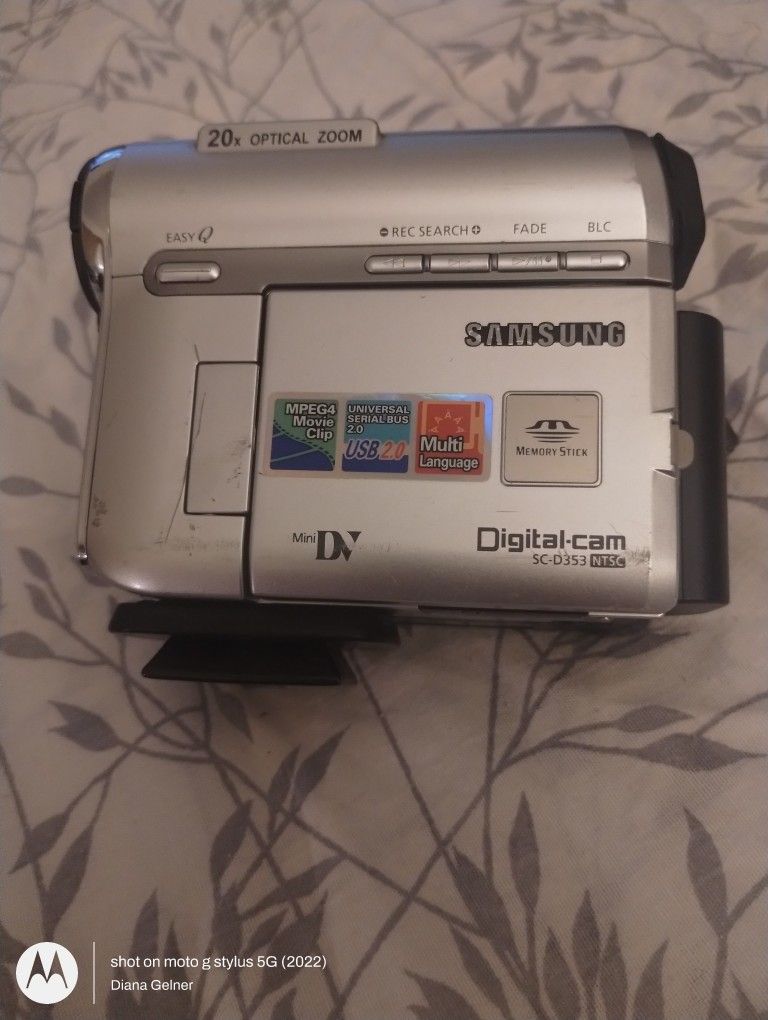 SAMSUNG MINI DV, DIGITAL-CAM, SC-D353/ALL ACCESSORIES, CASE!