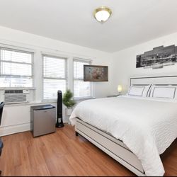 Queens Size Bed Frame & Mattress