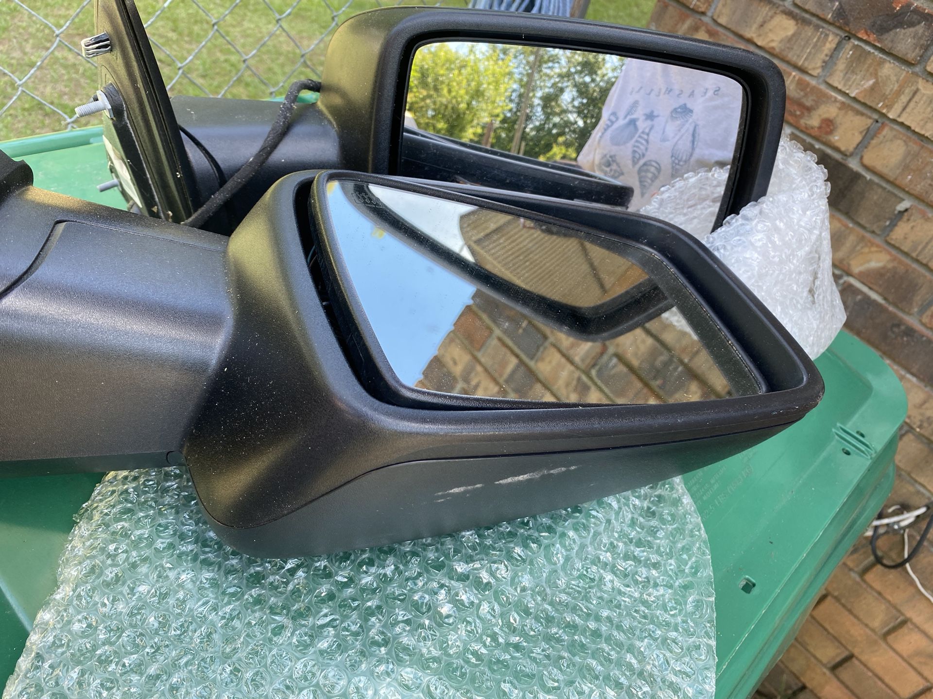 Driver and Passenger Ram 1500/3500Hd Power Mirrors in New Condition