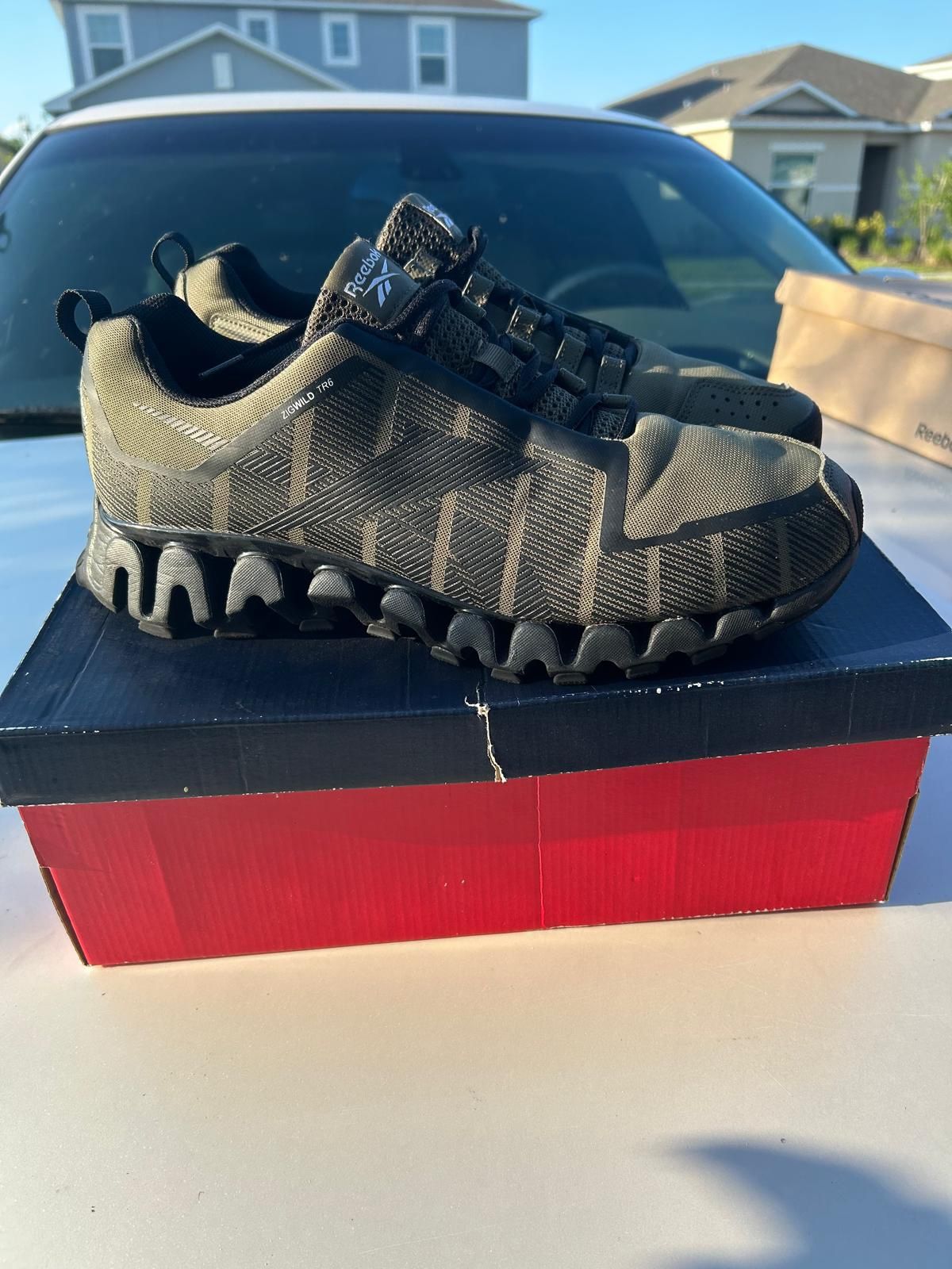 Reebok ZigTech Shoes (Size 13)