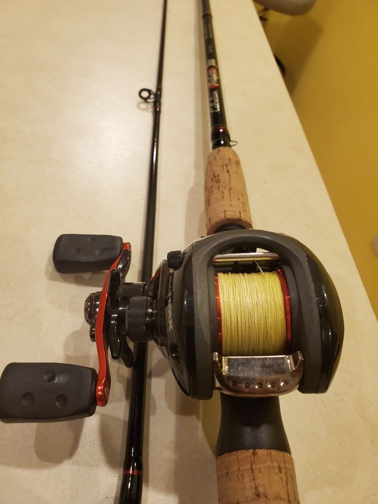 Cabela's Pro Guide IMG Rod and Abu Garcia Black Max Baitcaster Combo