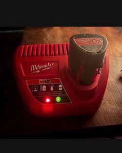 Milwaukee M12 Lithium-Ion Battery Charger with battery