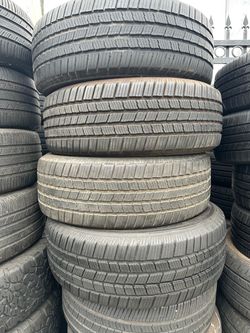 Vendo un set de llantas usadas 235/55r19 Michelin en buenas condiciones