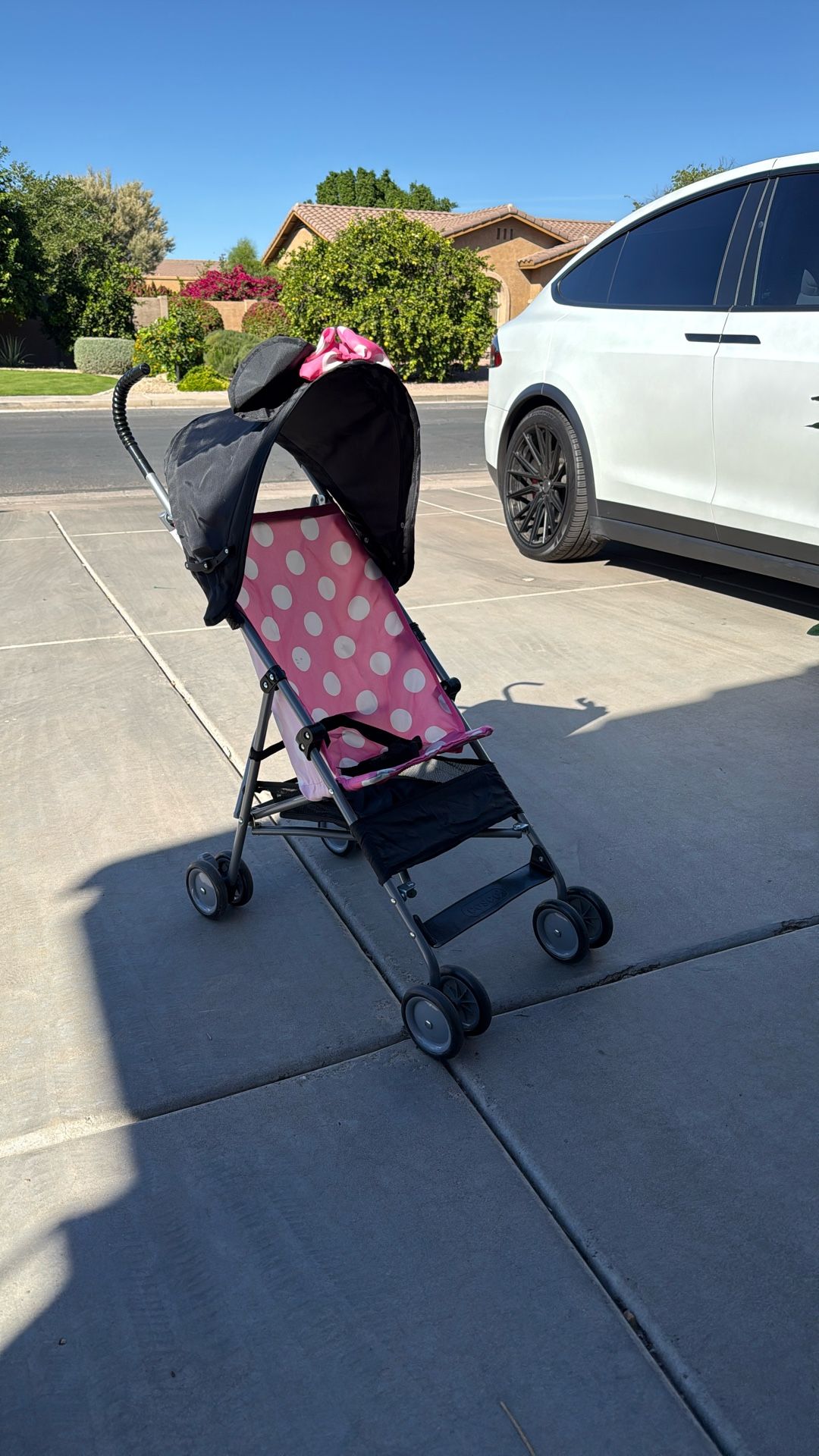 Minnie Stroller - Disneyland - Used Once !