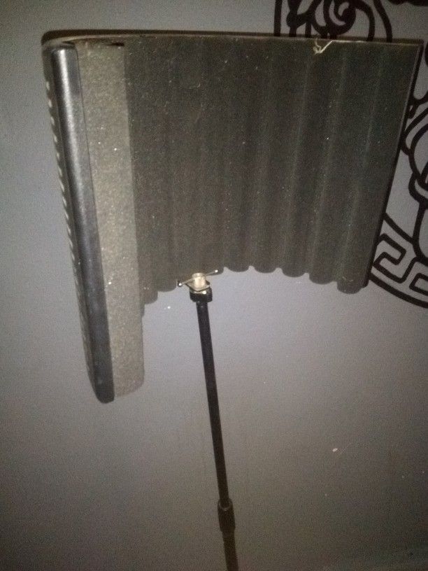 Microphone Stand And Sounr Muffler